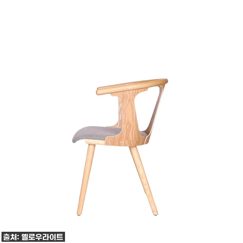 우리 집 식탁을 완성한 이 의자! [ 관련 이미지 3