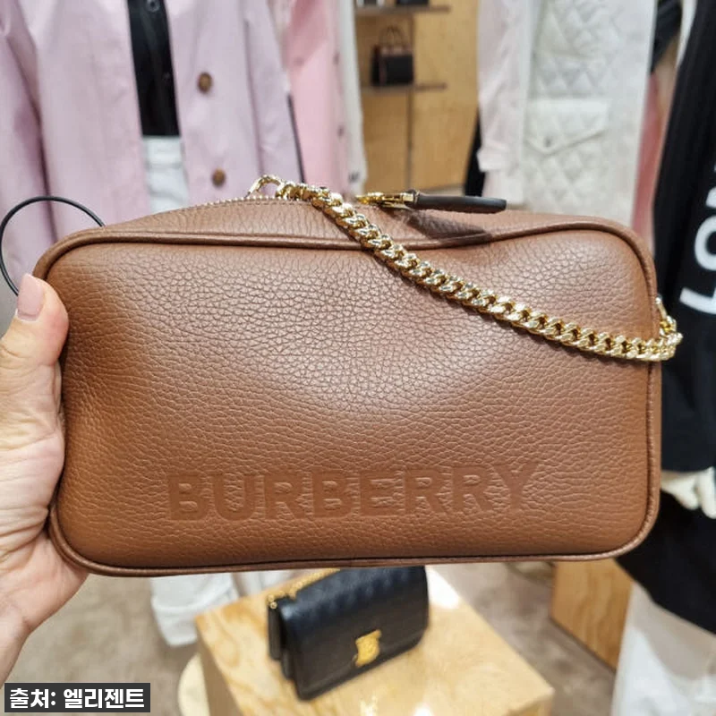 이슈템 등극! 버버리 스몰 체인 카메 관련 이미지 2