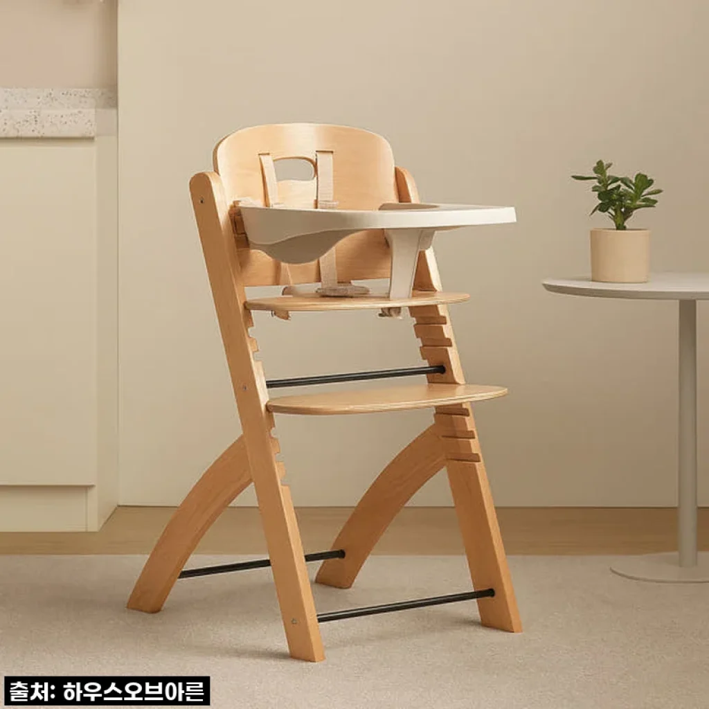 이유식 의자 고민 끝! 차일드홈 벨기에 원목 하이체어, 진심 추천해요 (할인 꿀팁까지!)